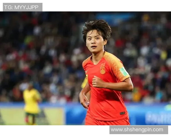 国纪足球明星盘点及其在国际赛场上的精彩表现分析