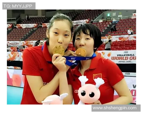 足球明星郑州女友身份揭秘引发热议网友纷纷猜测她是谁